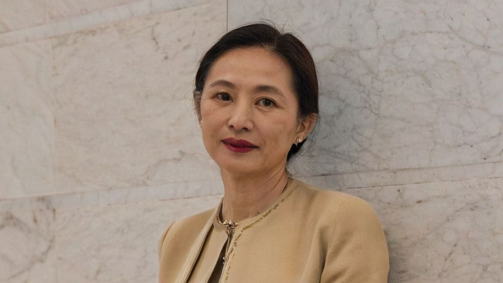 揭秘五一假期热门事件背后明星亲身示范丰臀技巧引发讨论